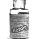 220px Bayer Heroin bottle